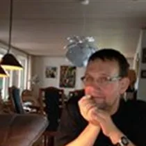 Alex søger job som lagermedarbejder / maler / ufaglært / chauffør