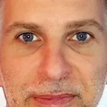 Bo søger job som lagermedarbejder / ufaglært / chauffør